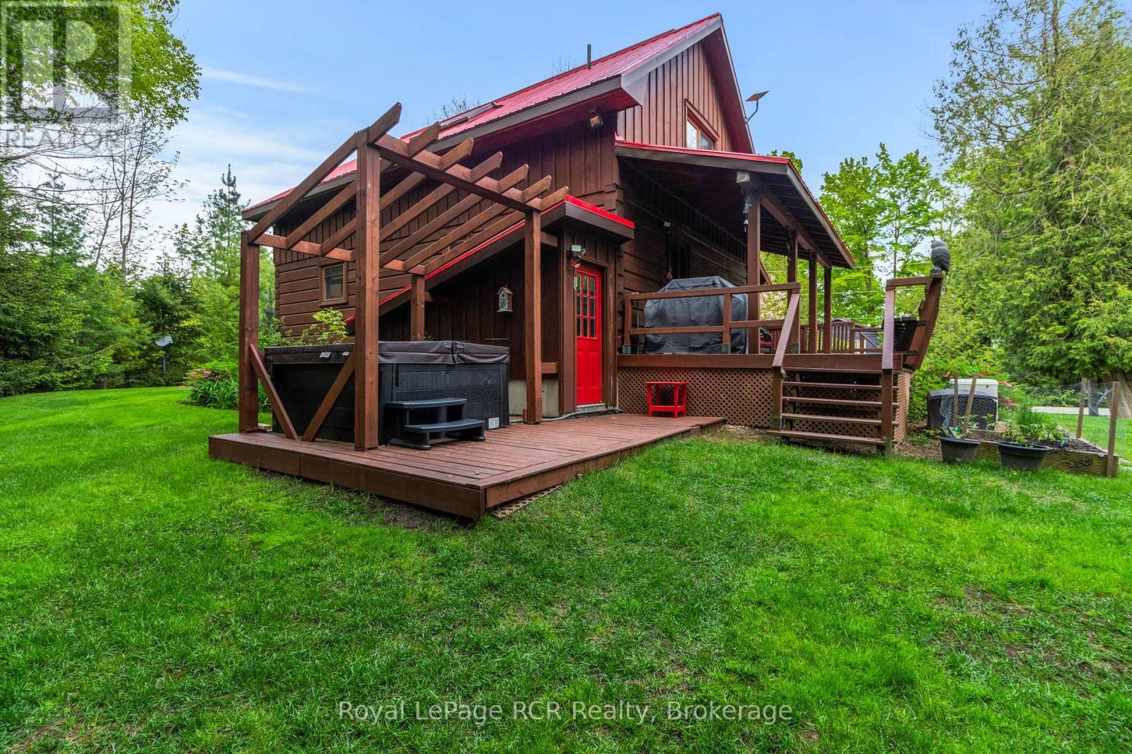 












625 MALLORY BEACH ROAD

,
South Bruce Peninsula,




Ontario
N0H2T0

