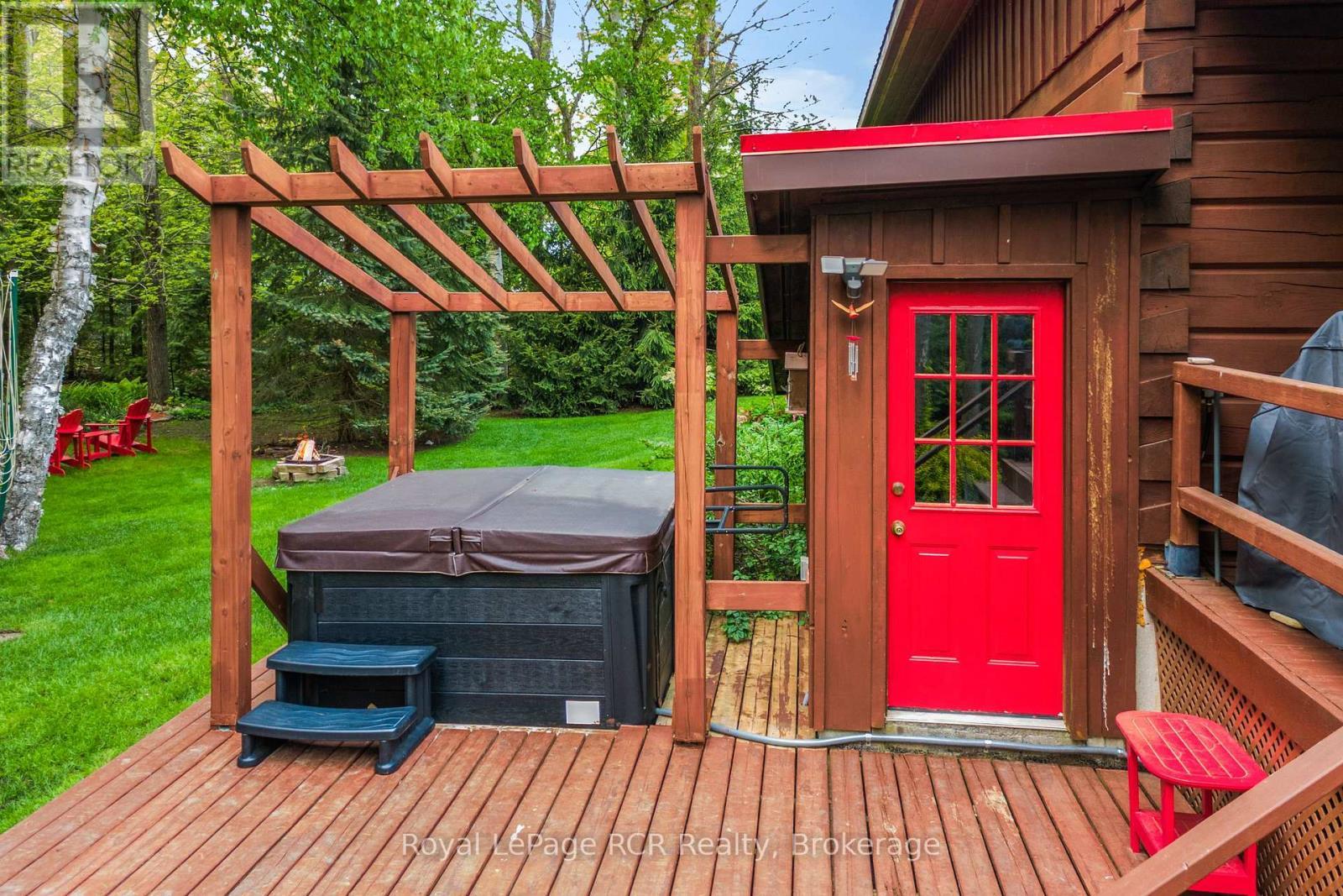












625 MALLORY BEACH ROAD

,
South Bruce Peninsula,




Ontario
N0H2T0

