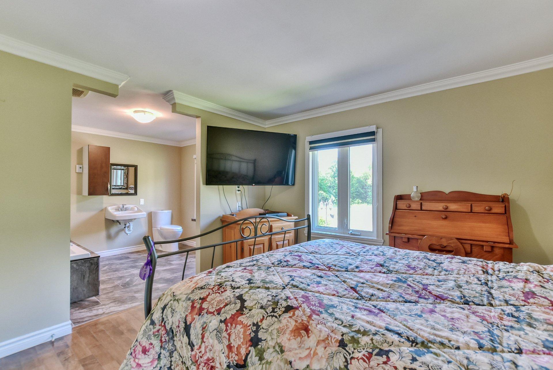 









14


Rue Duperré

,
Brownsburg-Chatham,




QC
J8G1S5

