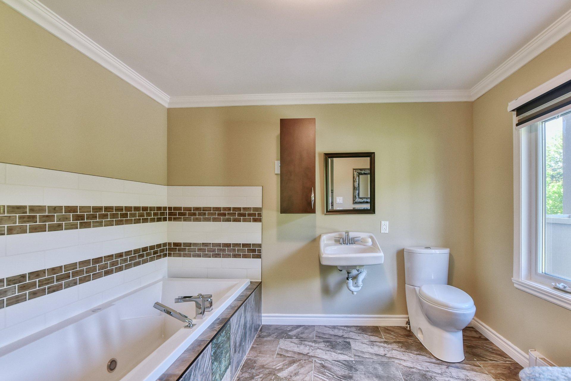 









14


Rue Duperré

,
Brownsburg-Chatham,




QC
J8G1S5

