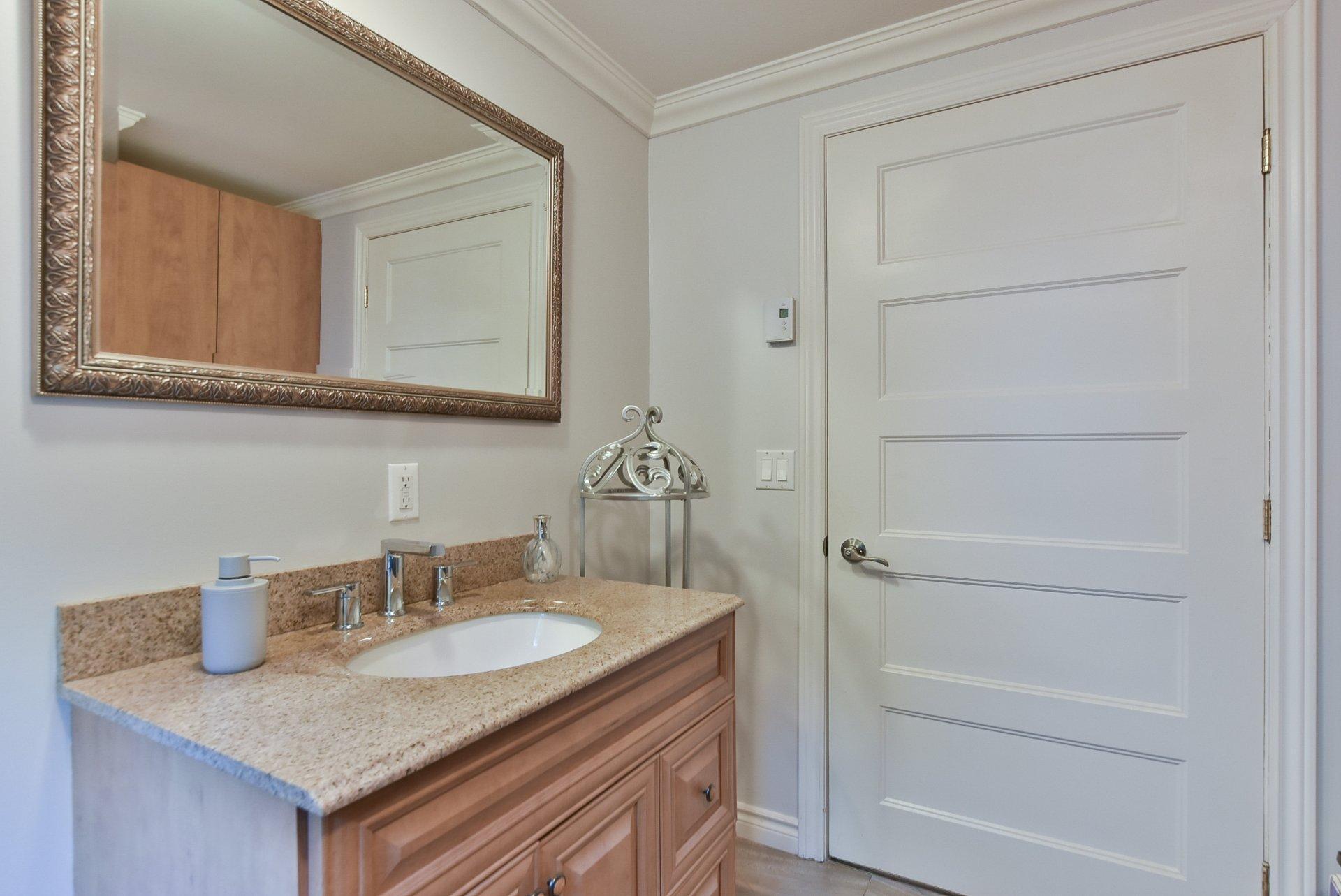 









14


Rue Duperré

,
Brownsburg-Chatham,




QC
J8G1S5

