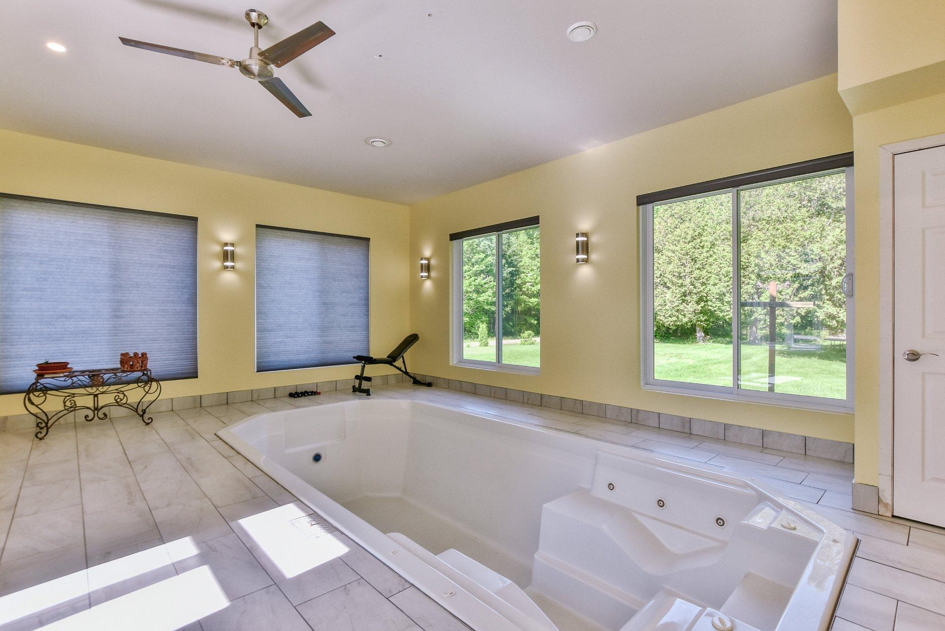 









14


Rue Duperré

,
Brownsburg-Chatham,




QC
J8G1S5

