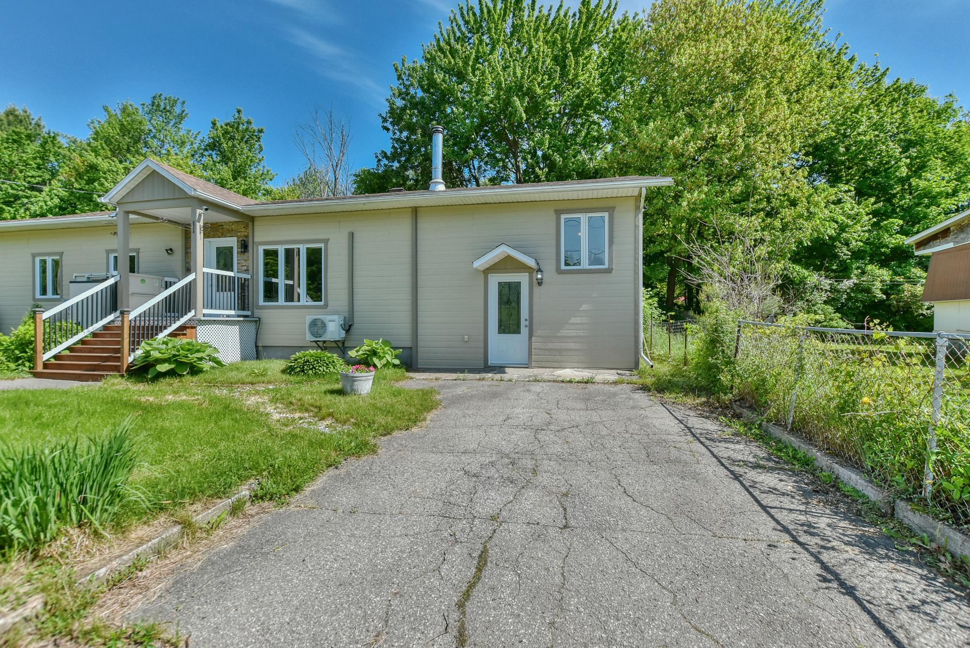 









14


Rue Duperré

,
Brownsburg-Chatham,




QC
J8G1S5

