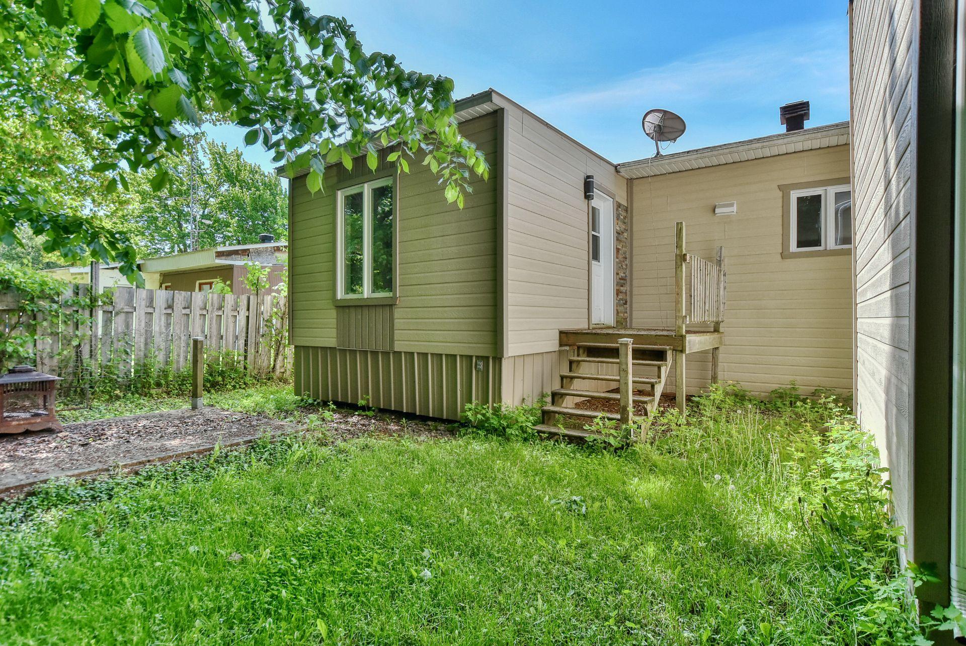









14


Rue Duperré

,
Brownsburg-Chatham,




QC
J8G1S5

