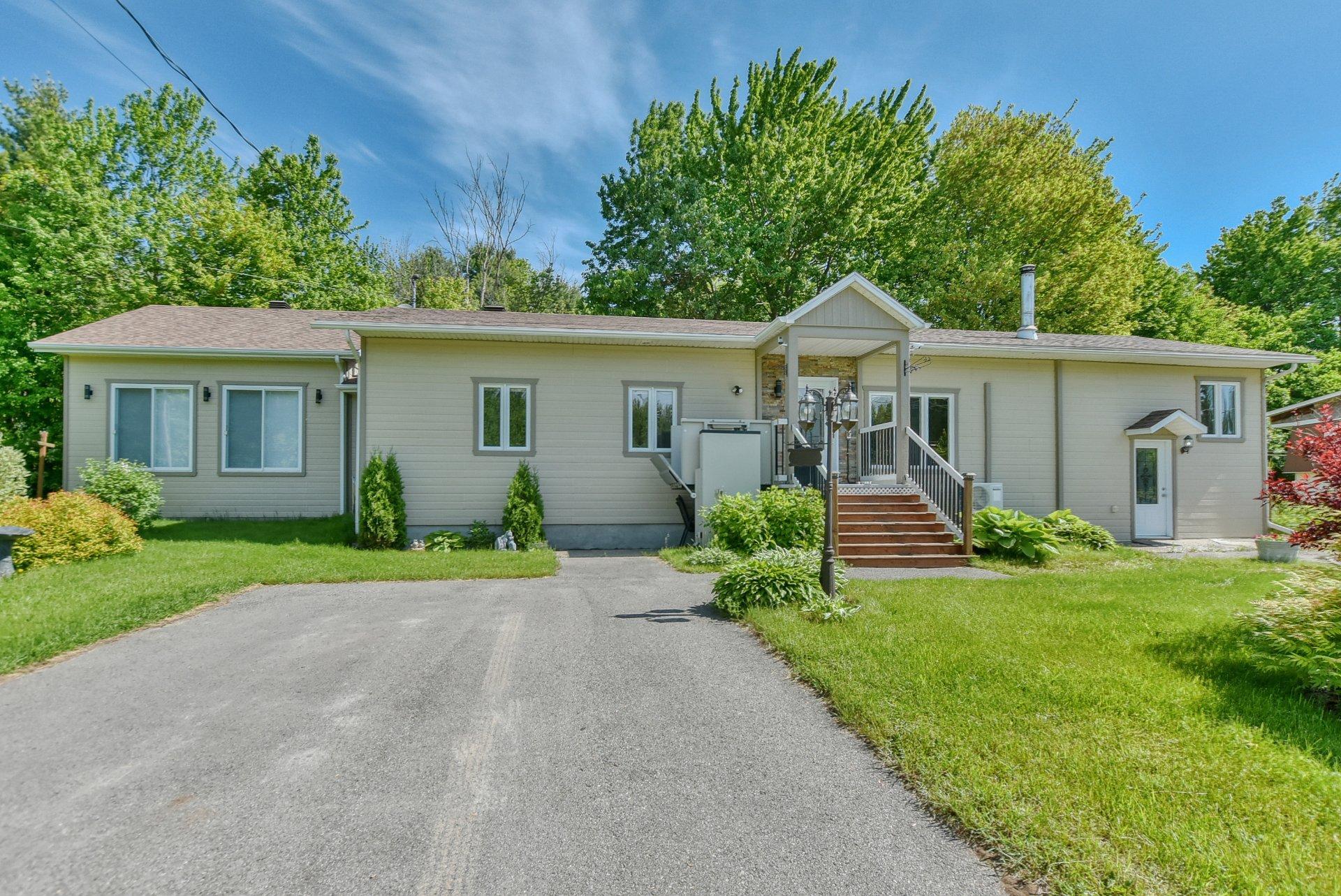 









14


Rue Duperré

,
Brownsburg-Chatham,




QC
J8G1S5

