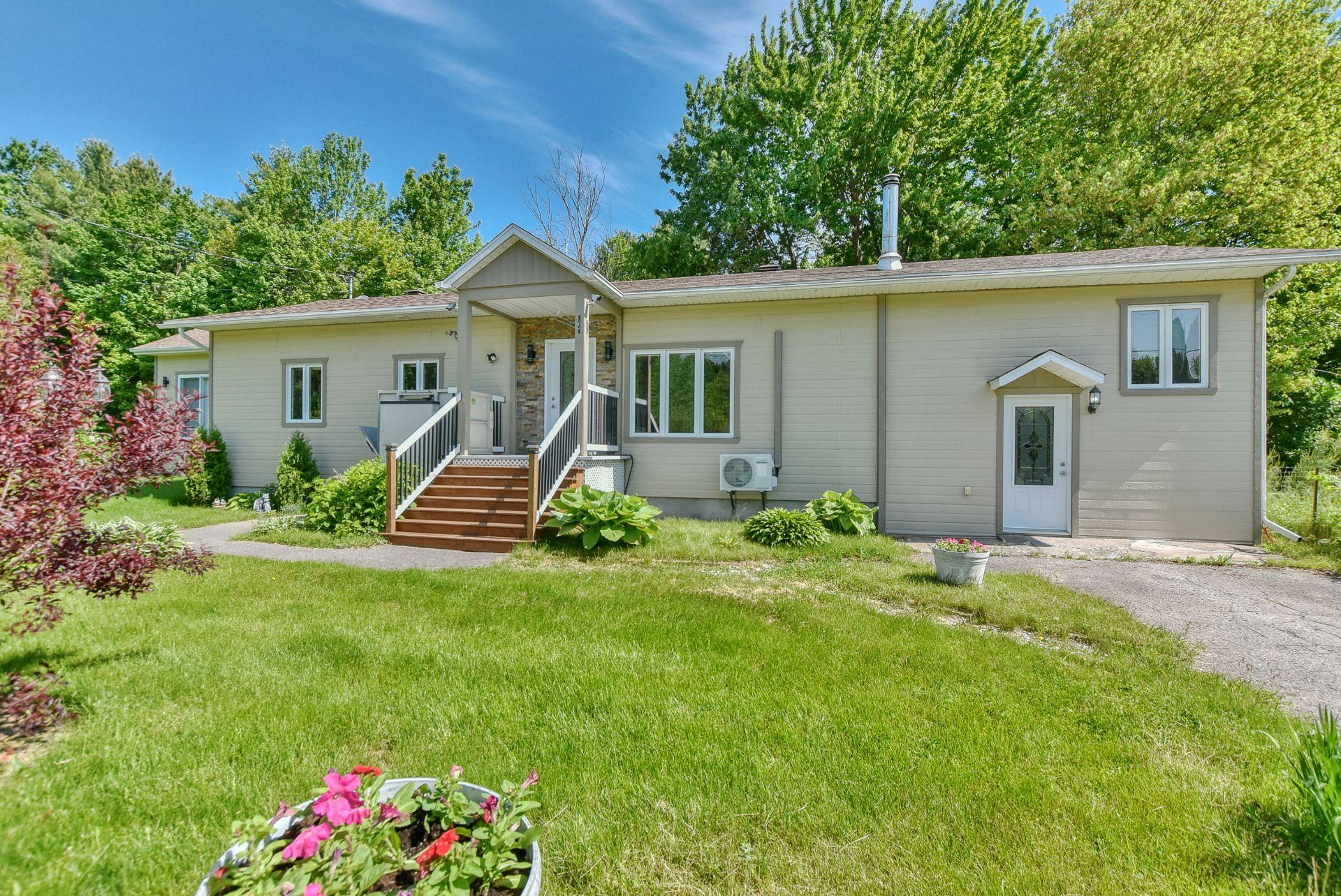 









14


Rue Duperré

,
Brownsburg-Chatham,




QC
J8G1S5

