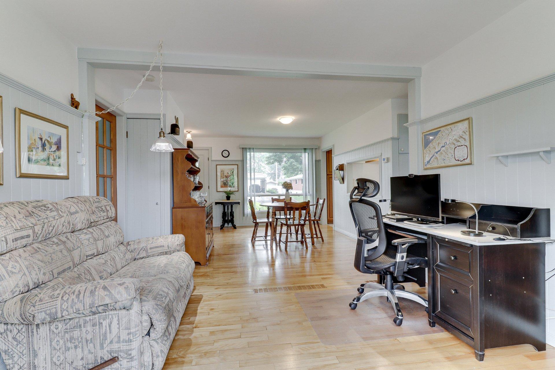 









77


Rue LaSalle

,
Repentigny (Repentigny),




QC
J6A4V4

