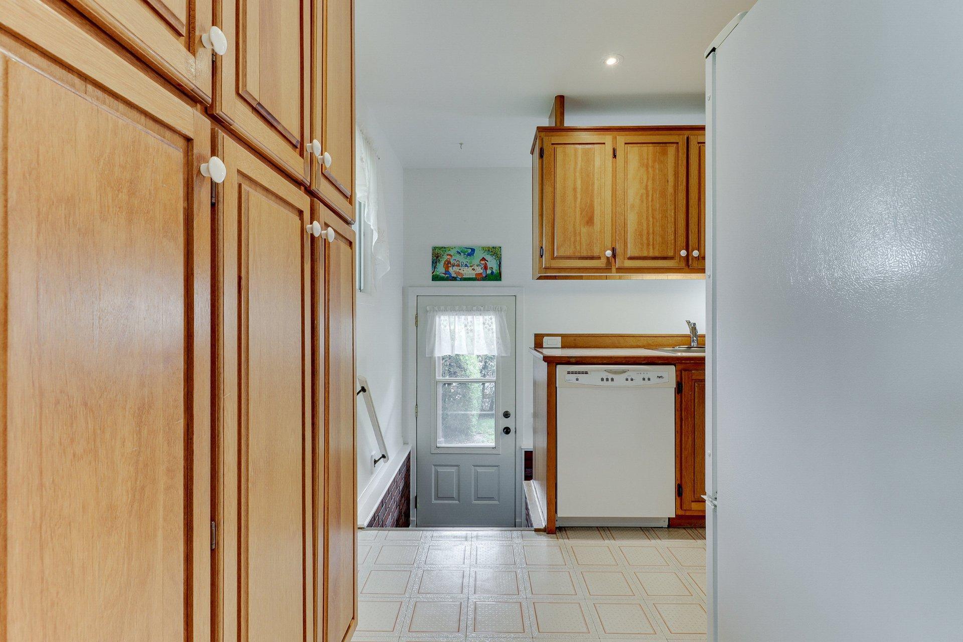 









77


Rue LaSalle

,
Repentigny (Repentigny),




QC
J6A4V4


