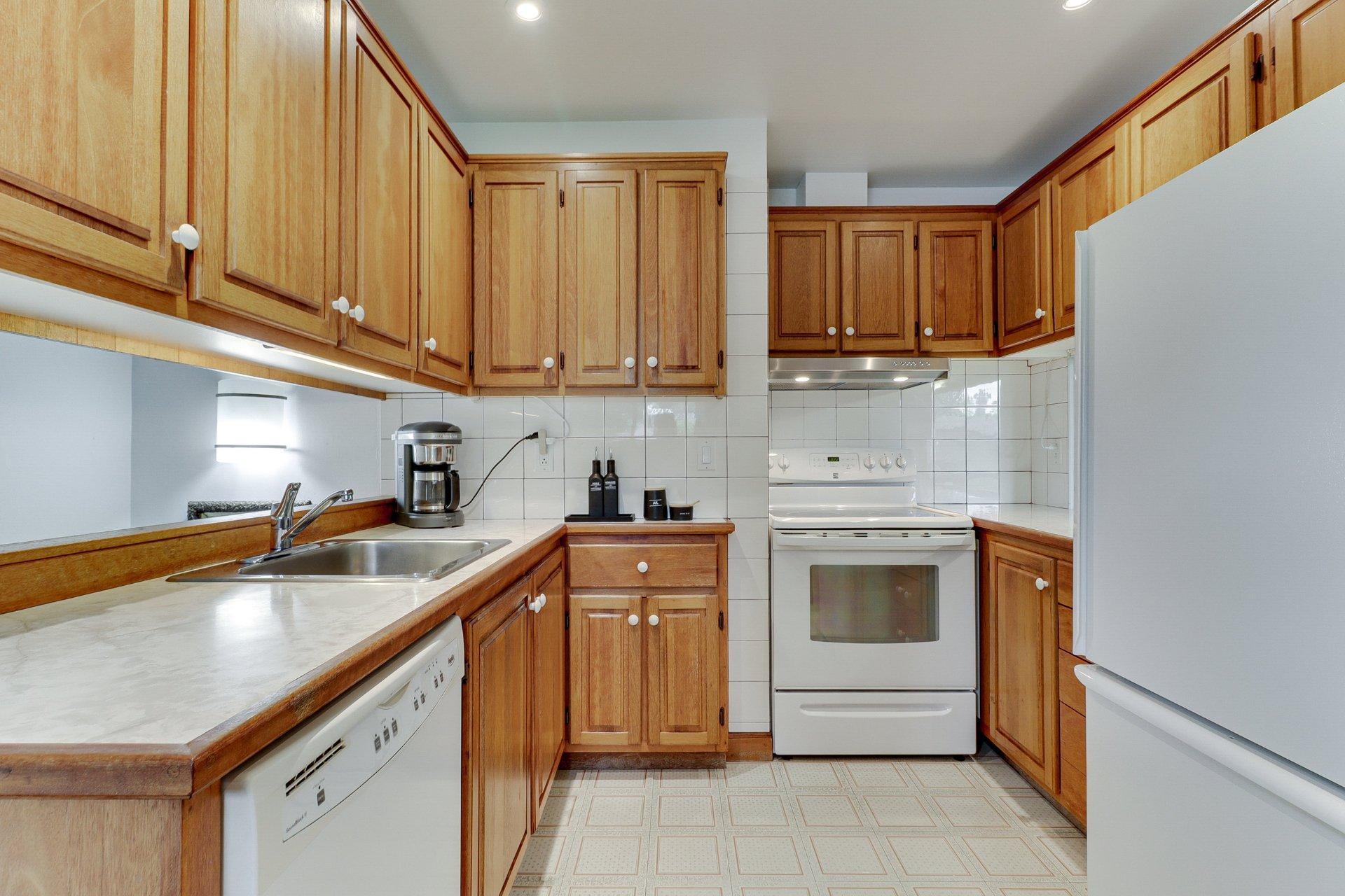 









77


Rue LaSalle

,
Repentigny (Repentigny),




QC
J6A4V4

