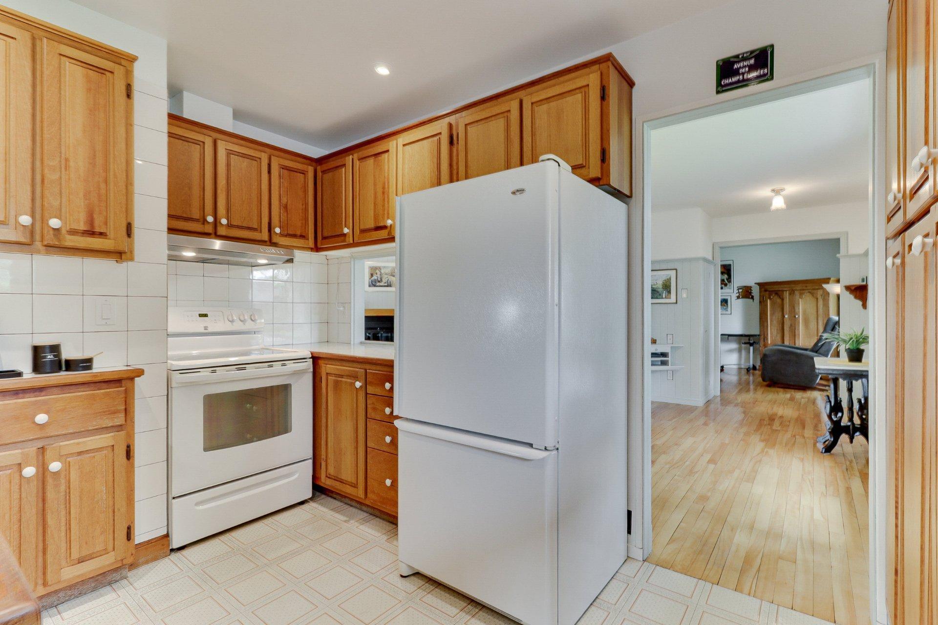









77


Rue LaSalle

,
Repentigny (Repentigny),




QC
J6A4V4

