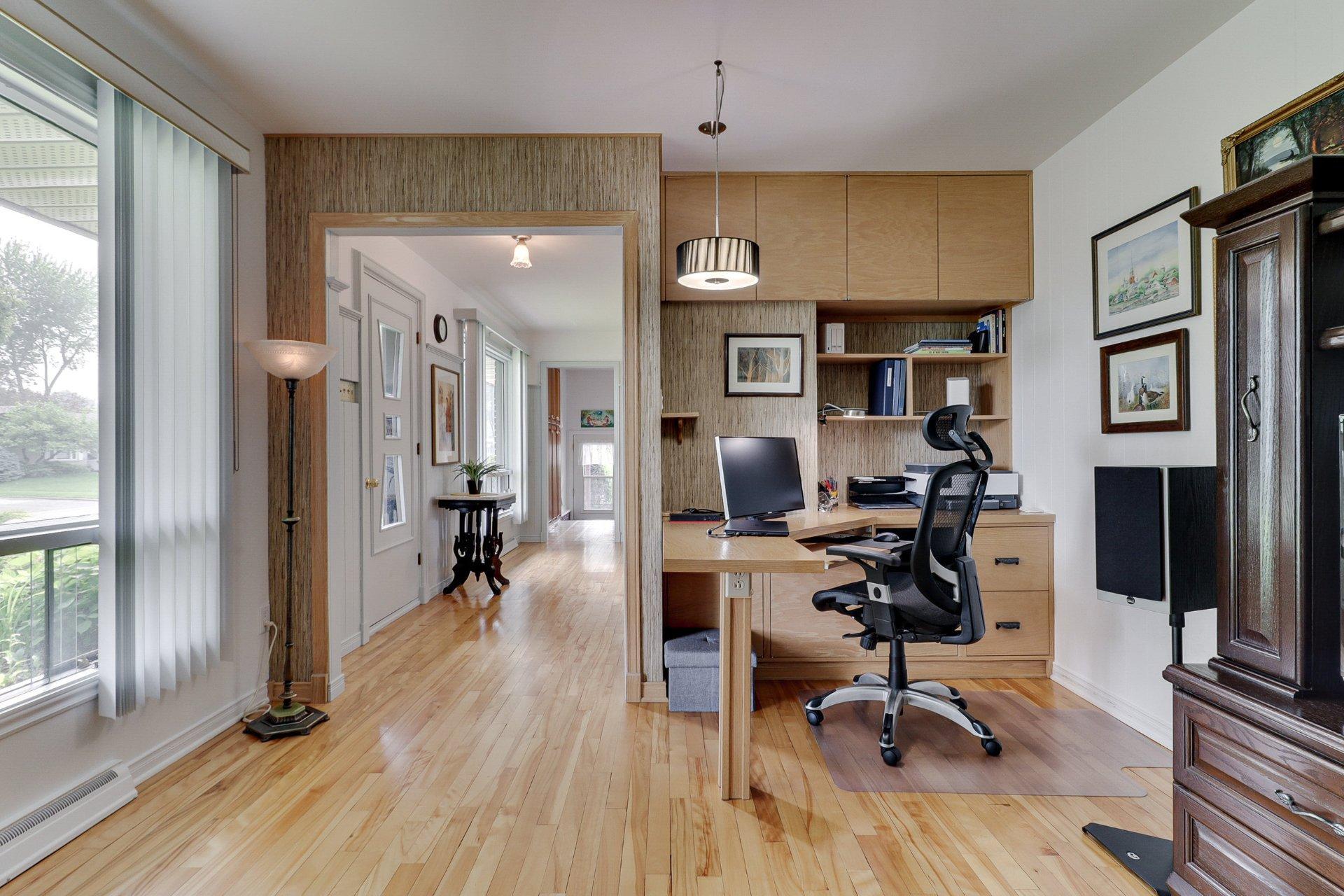 









77


Rue LaSalle

,
Repentigny (Repentigny),




QC
J6A4V4

