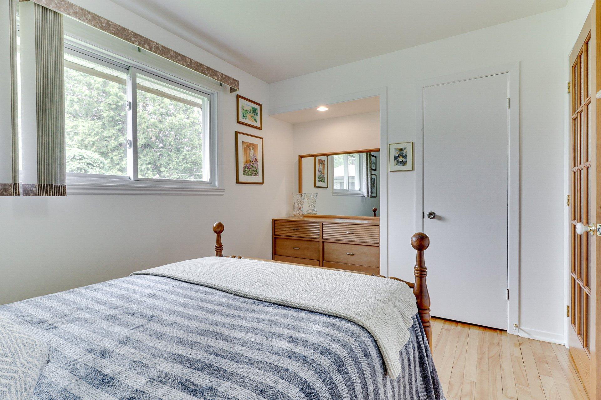 









77


Rue LaSalle

,
Repentigny (Repentigny),




QC
J6A4V4


