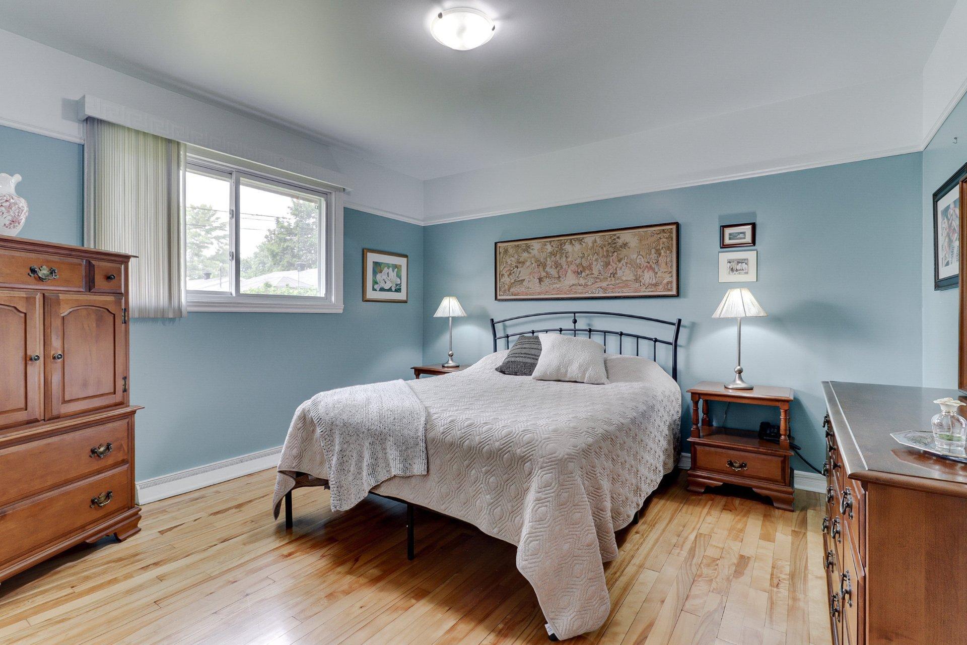 









77


Rue LaSalle

,
Repentigny (Repentigny),




QC
J6A4V4

