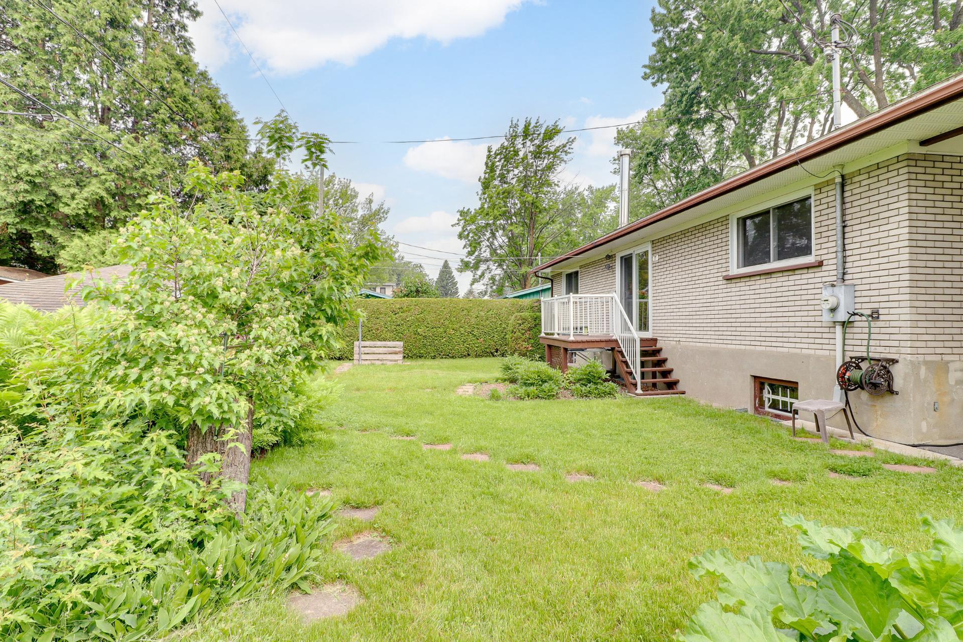 









77


Rue LaSalle

,
Repentigny (Repentigny),




QC
J6A4V4

