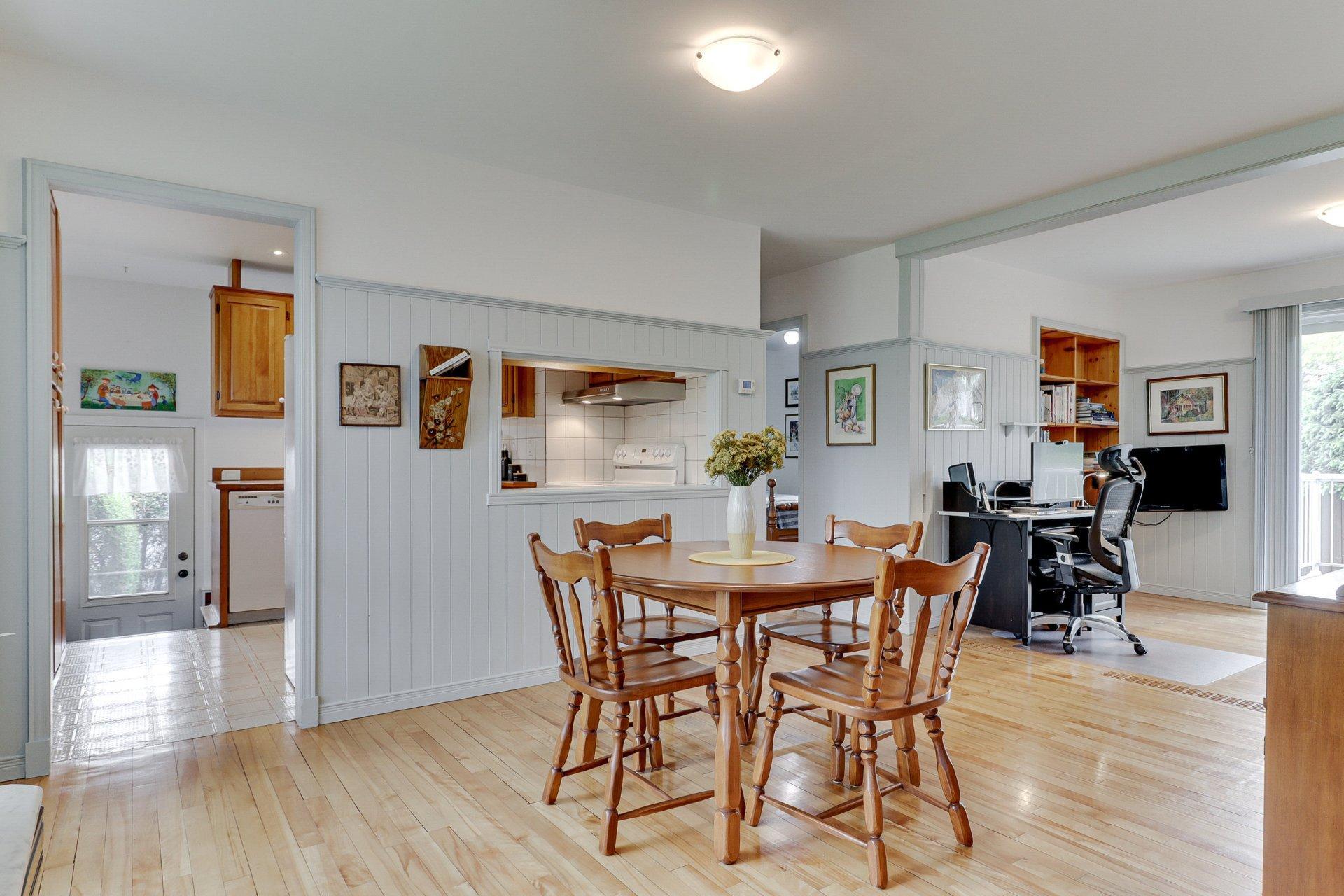 









77


Rue LaSalle

,
Repentigny (Repentigny),




QC
J6A4V4

