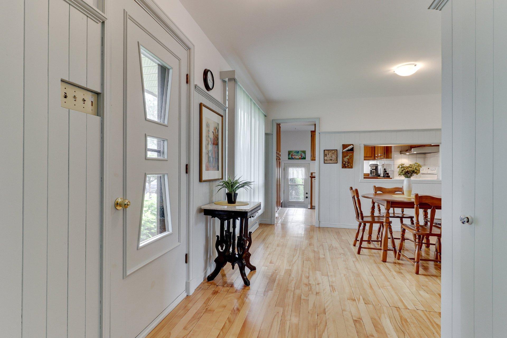 









77


Rue LaSalle

,
Repentigny (Repentigny),




QC
J6A4V4

