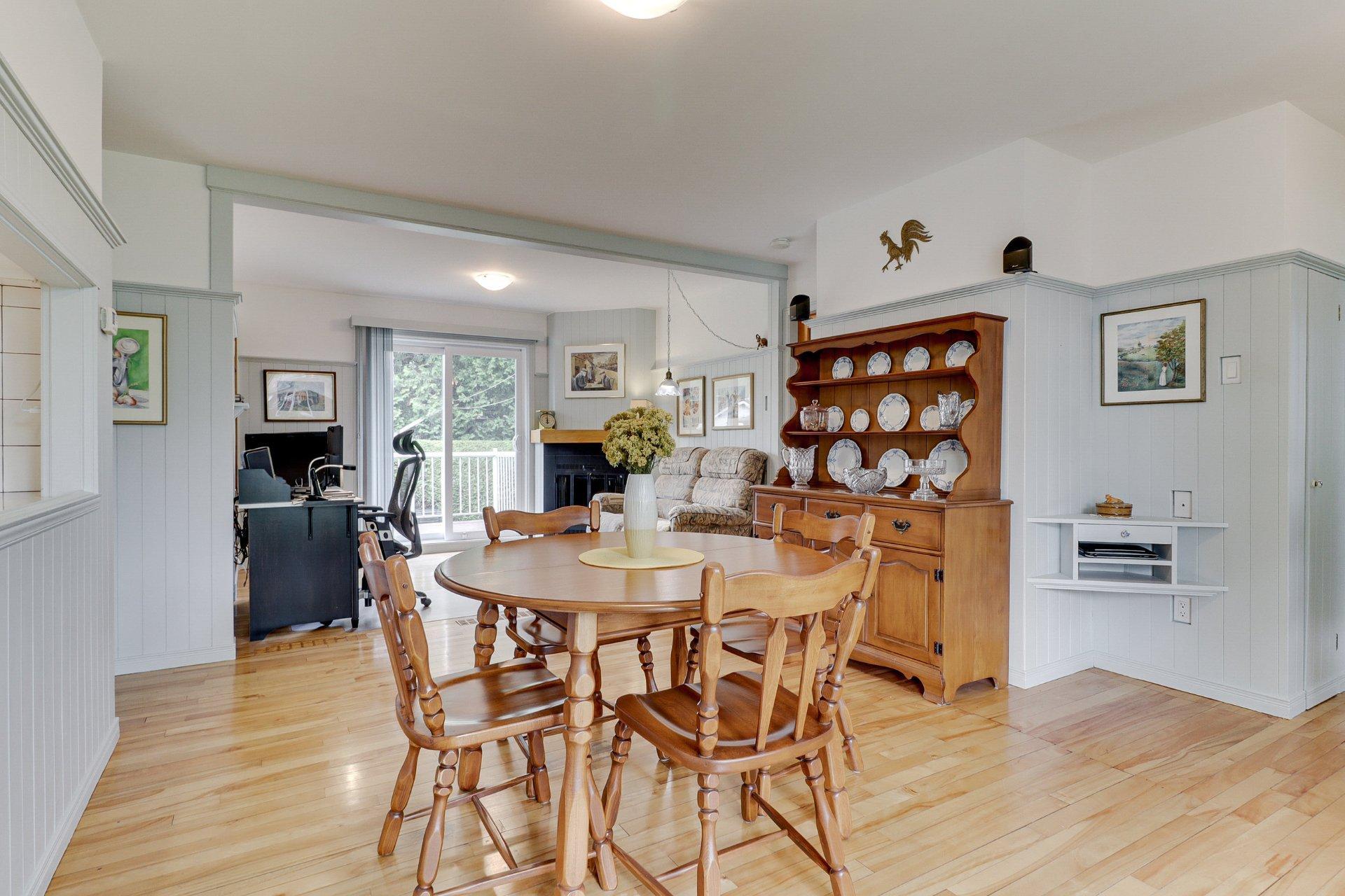 









77


Rue LaSalle

,
Repentigny (Repentigny),




QC
J6A4V4

