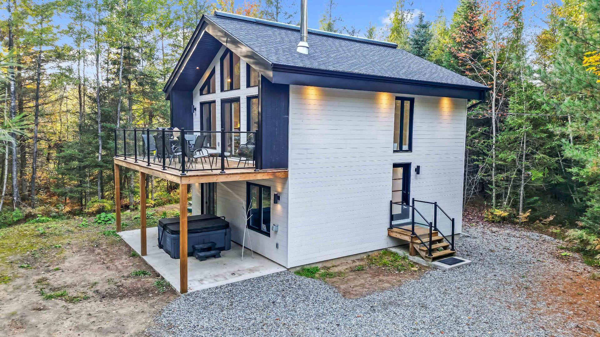 









110


Rue Préville

,
Saint-Alphonse-Rodriguez,




QC
J0K1W0

