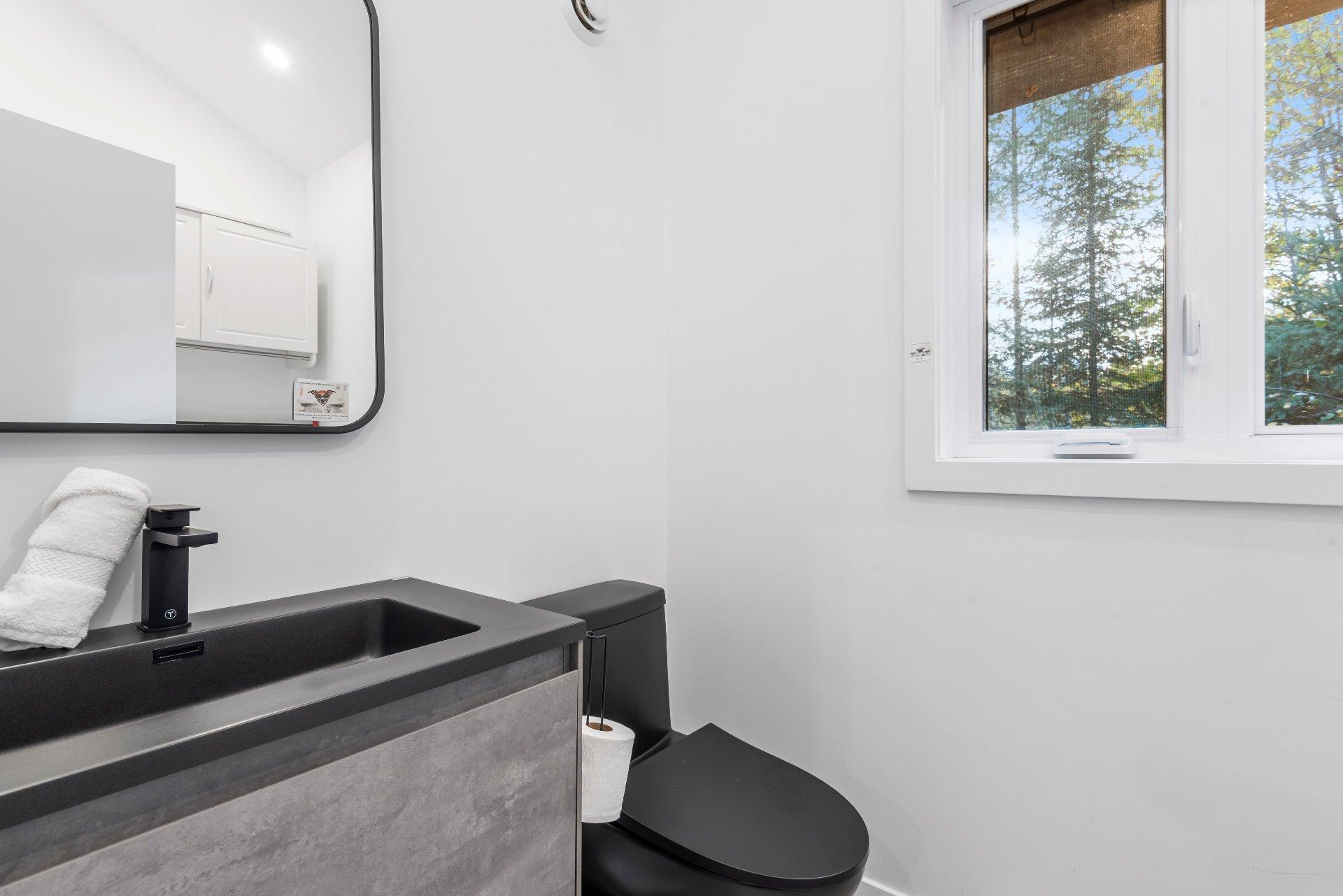 









110


Rue Préville

,
Saint-Alphonse-Rodriguez,




QC
J0K1W0

