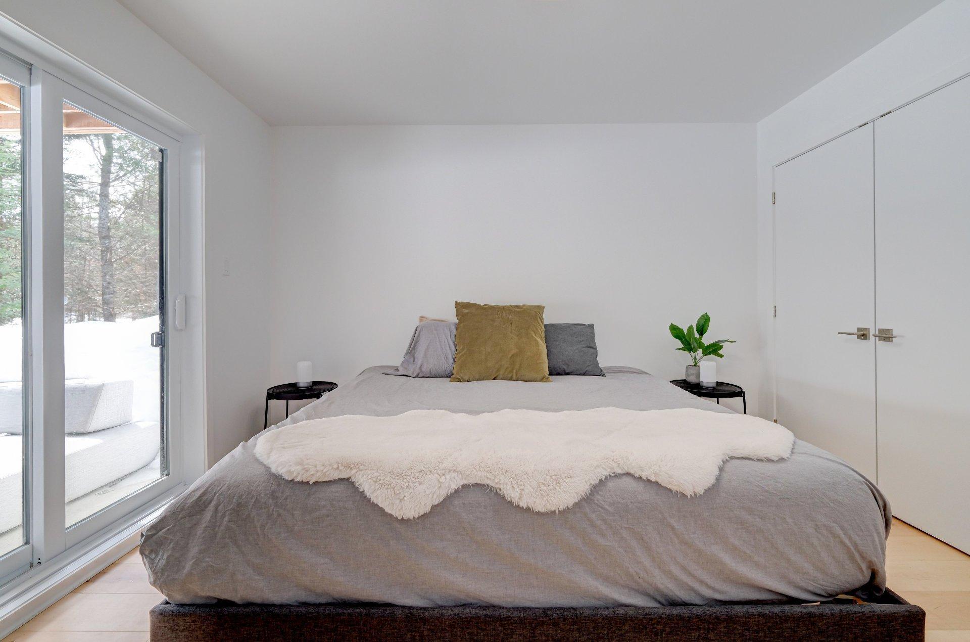 









110


Rue Préville

,
Saint-Alphonse-Rodriguez,




QC
J0K1W0

