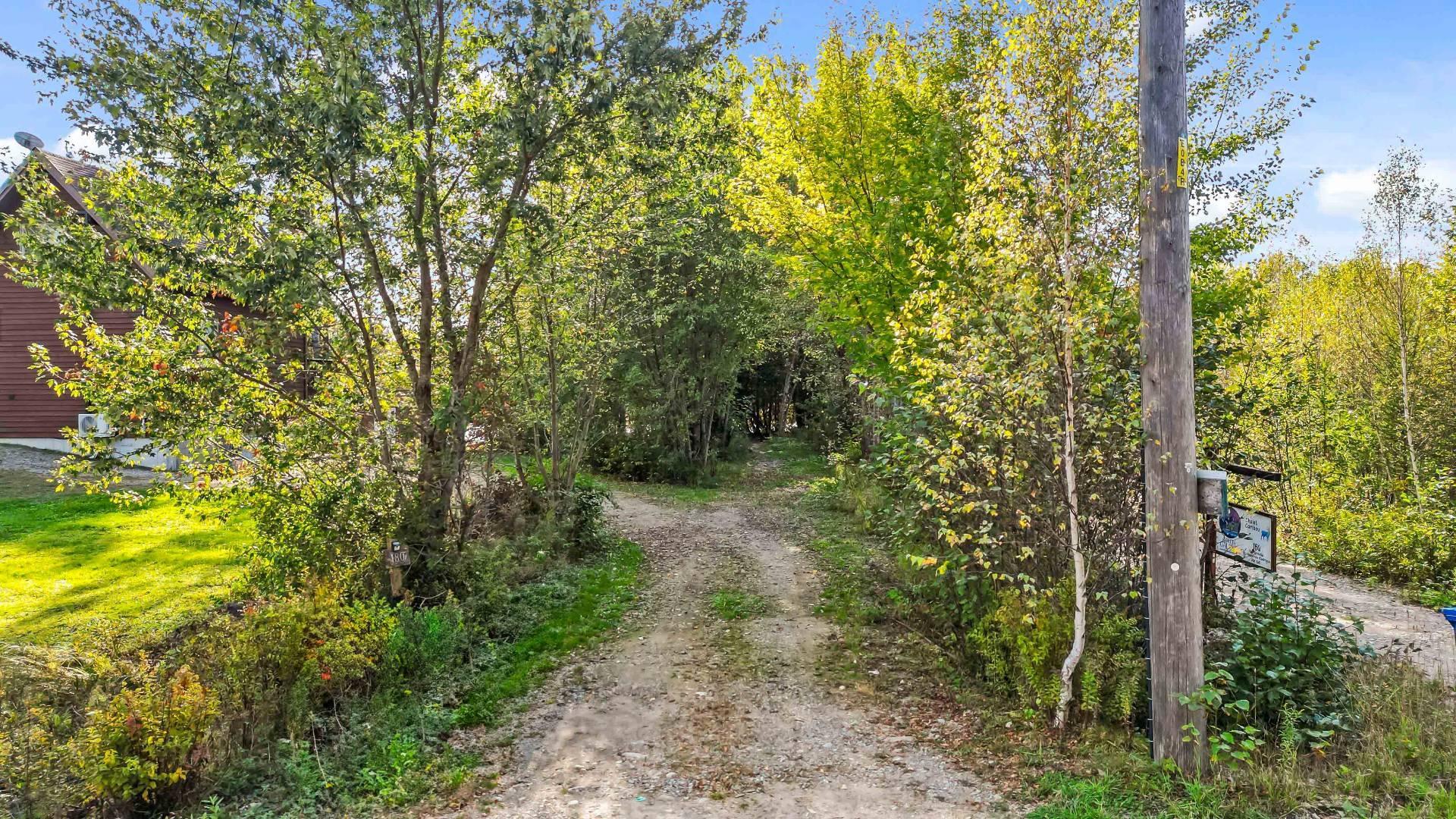









110


Rue Préville

,
Saint-Alphonse-Rodriguez,




QC
J0K1W0


