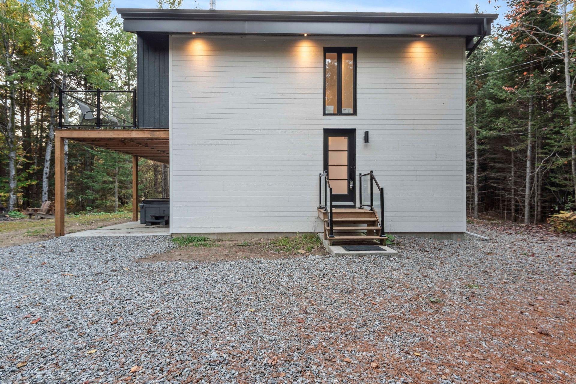 









110


Rue Préville

,
Saint-Alphonse-Rodriguez,




QC
J0K1W0

