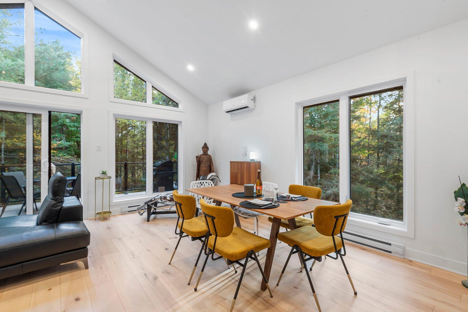 









110


Rue Préville

,
Saint-Alphonse-Rodriguez,




QC
J0K1W0

