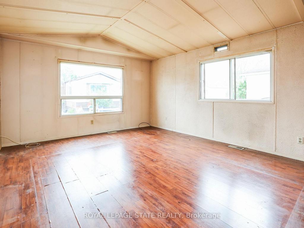 









4452


Jonathan

Lane,
Lincoln,




ON
L0R 1B1

