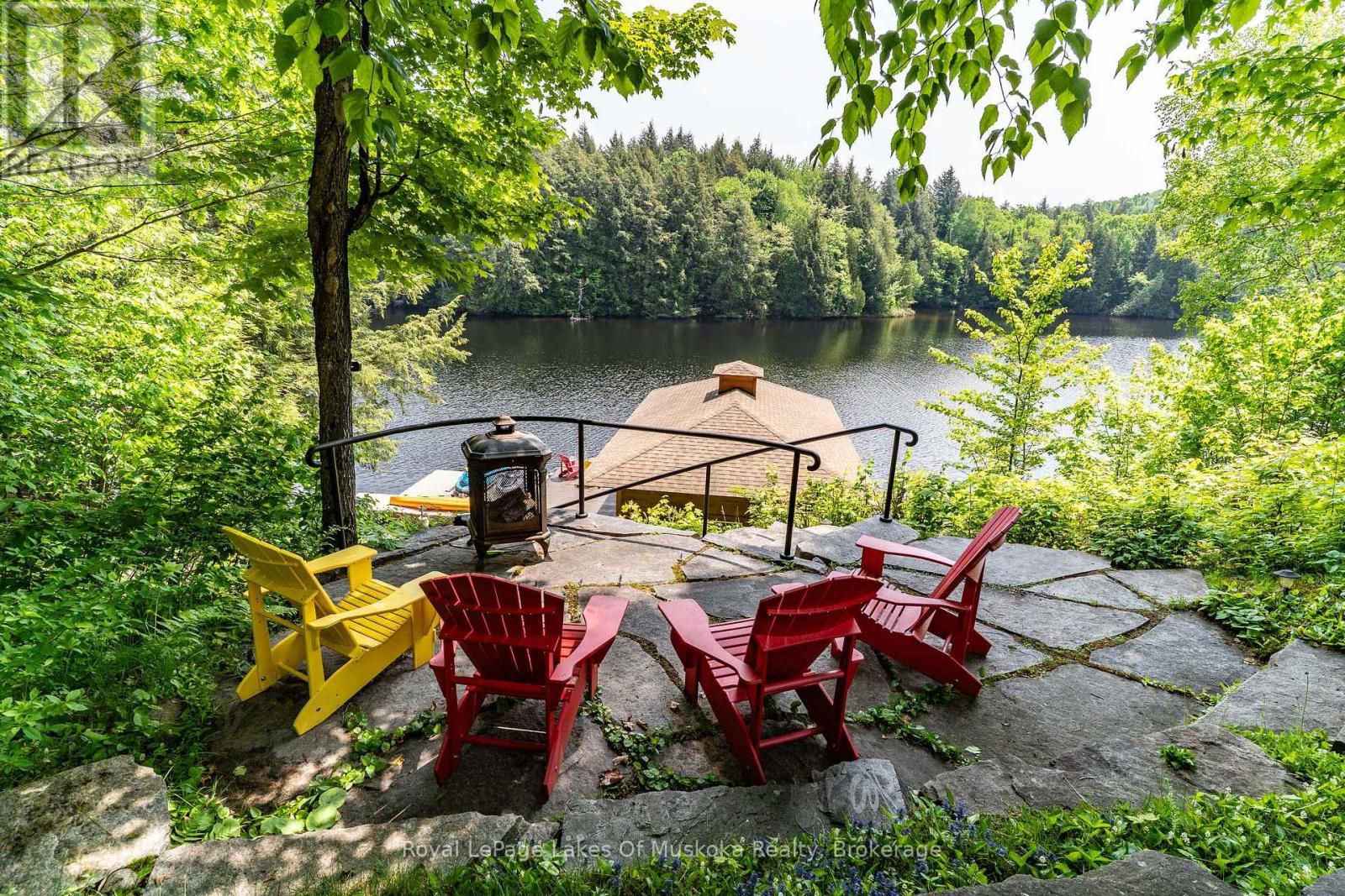 












1319 WOLF CIRCLE

,
Algonquin Highlands (Sherborne),




Ontario
P0A1E0

