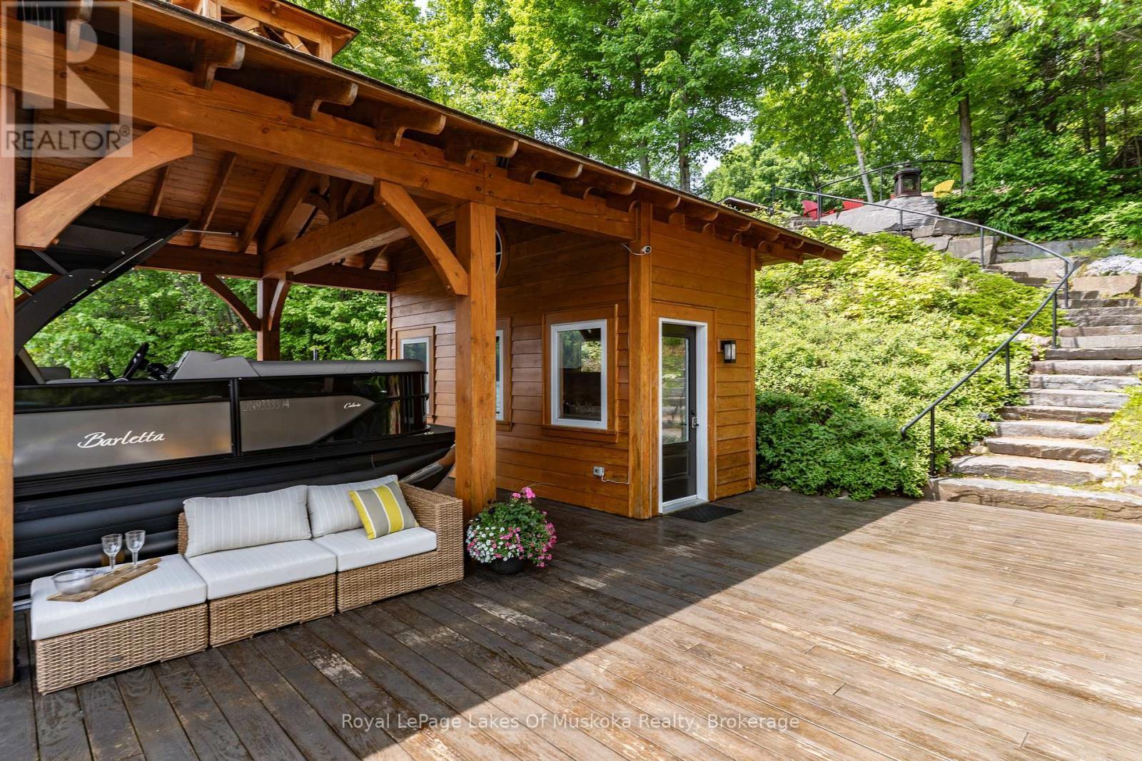 












1319 WOLF CIRCLE

,
Algonquin Highlands (Sherborne),




Ontario
P0A1E0

