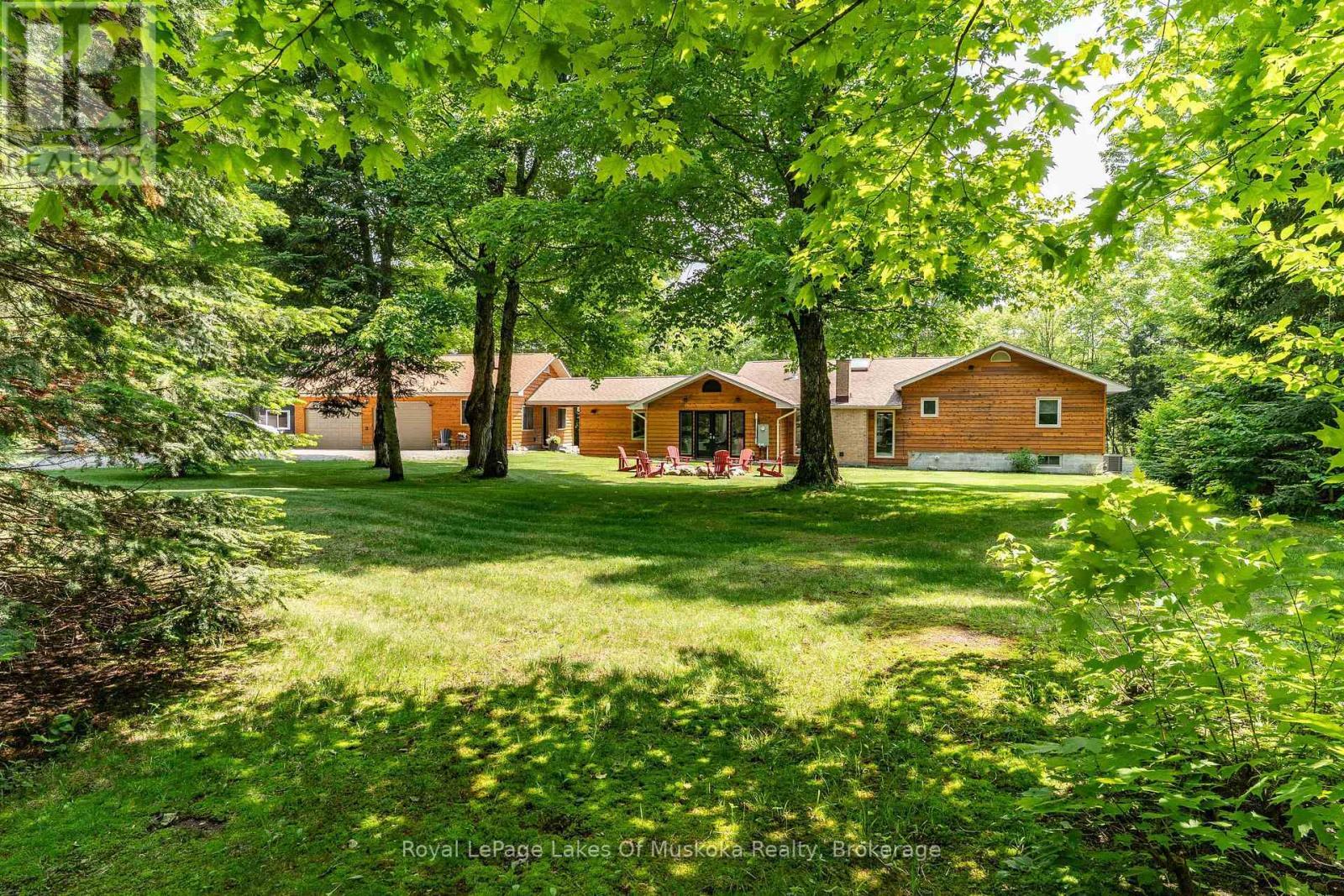 












1319 WOLF CIRCLE

,
Algonquin Highlands (Sherborne),




Ontario
P0A1E0


