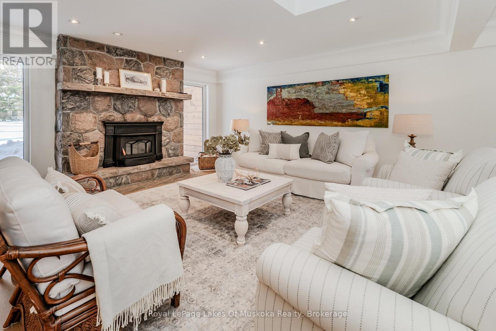 












1319 WOLF CIRCLE

,
Algonquin Highlands (Sherborne),




Ontario
P0A1E0

