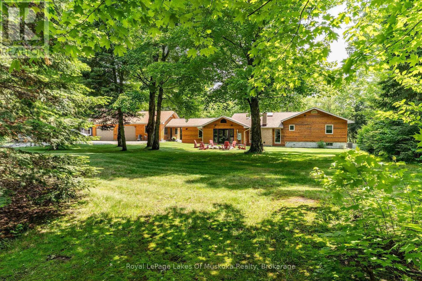 












1319 WOLF CIRCLE

,
Algonquin Highlands (Sherborne),




Ontario
P0A1E0


