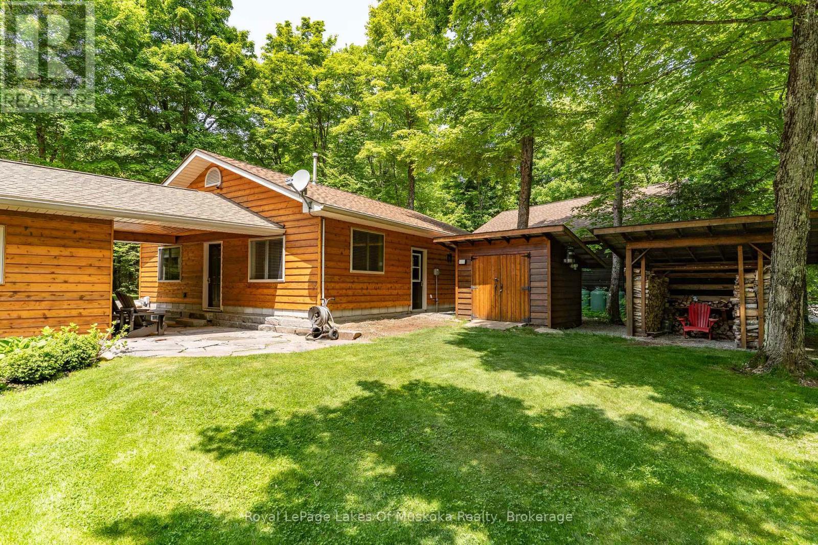 












1319 WOLF CIRCLE

,
Algonquin Highlands (Sherborne),




Ontario
P0A1E0

