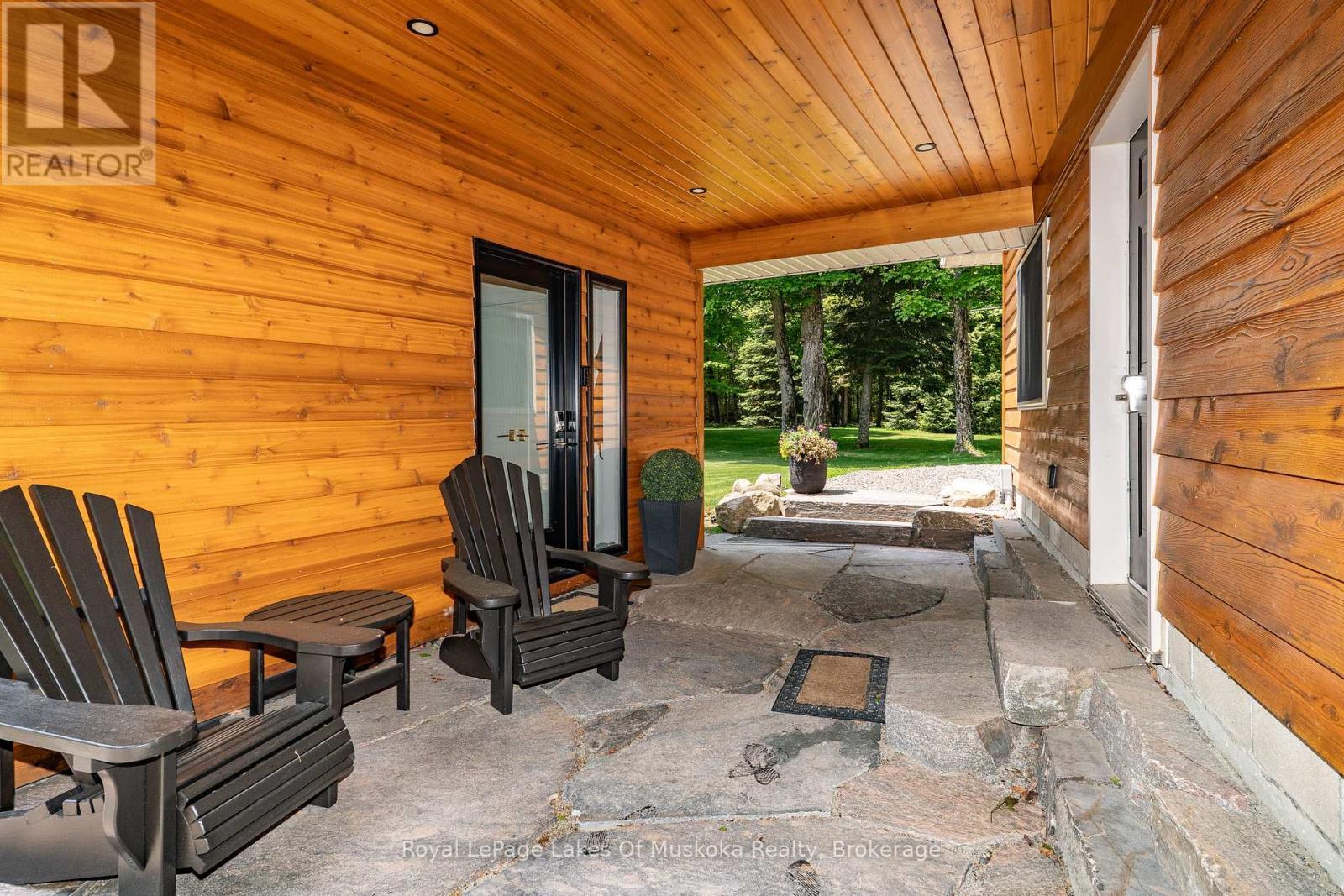 












1319 WOLF CIRCLE

,
Algonquin Highlands (Sherborne),




Ontario
P0A1E0

