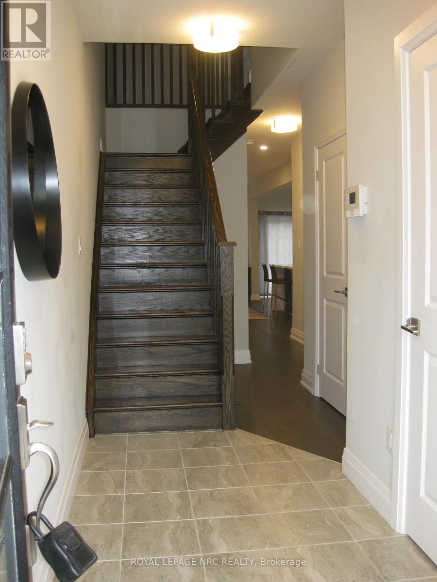 












4839 PETTIT AVENUE

,
Niagara Falls (Morrison),




Ontario
L2E0B7

