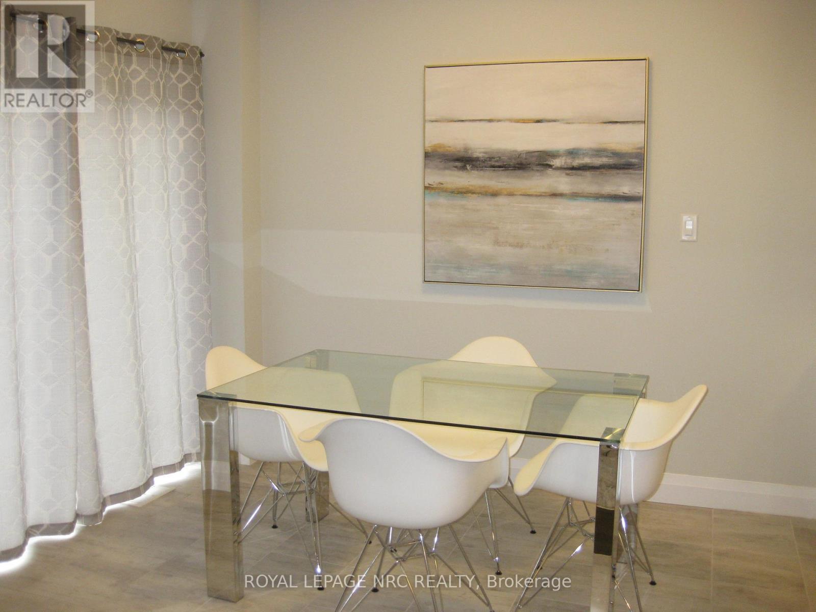 












4839 PETTIT AVENUE

,
Niagara Falls (Morrison),




Ontario
L2E0B7

