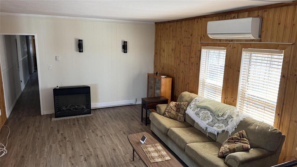 












156 Burlington Beach Road

,
Shoal Lake,




Manitoba
R0J1Z0

