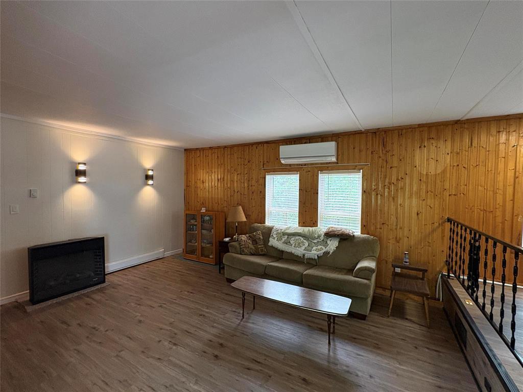 












156 Burlington Beach Road

,
Shoal Lake,




Manitoba
R0J1Z0

