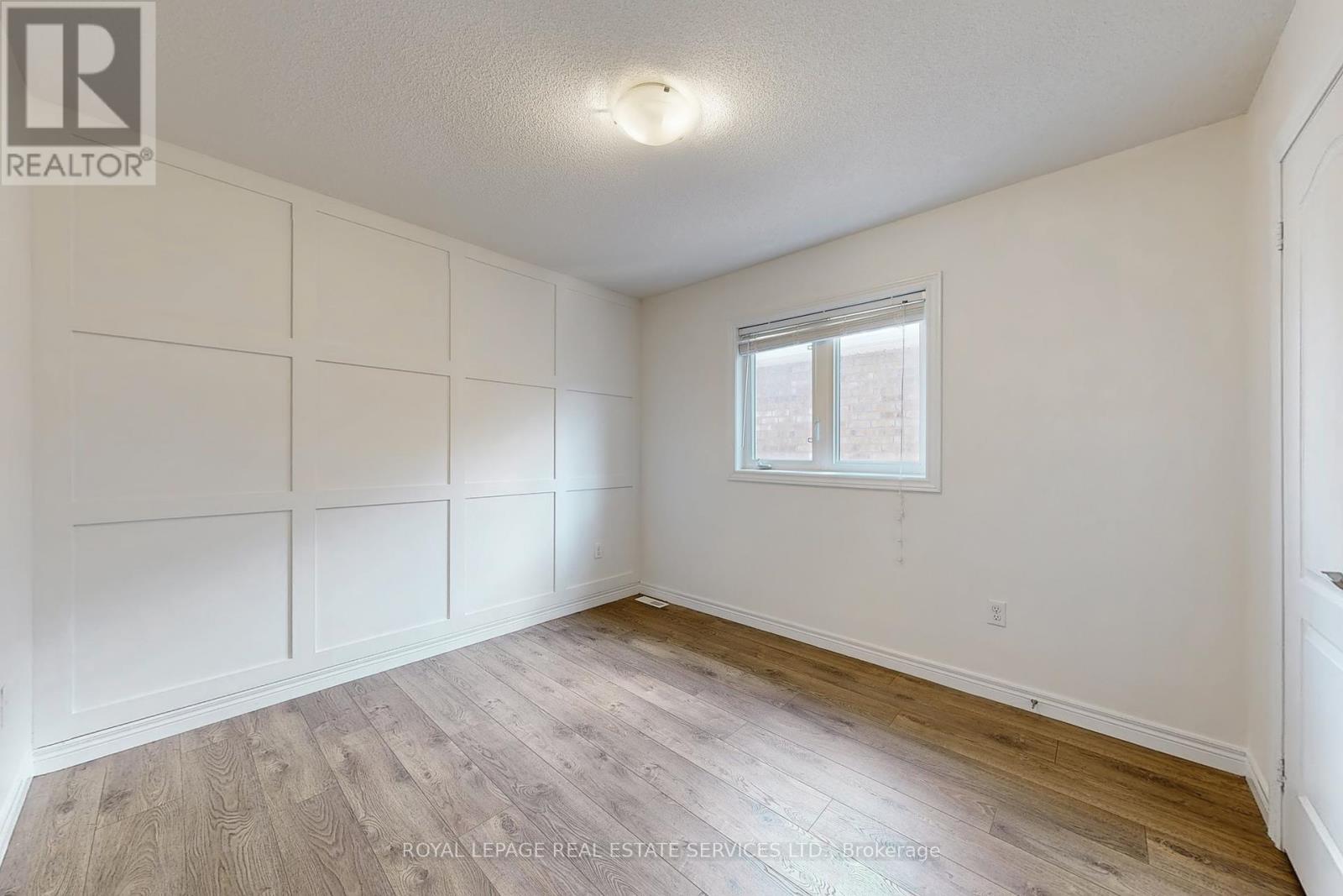 












24 ACCENT CIRCLE

,
Brampton,




Ontario
L7A0L2

