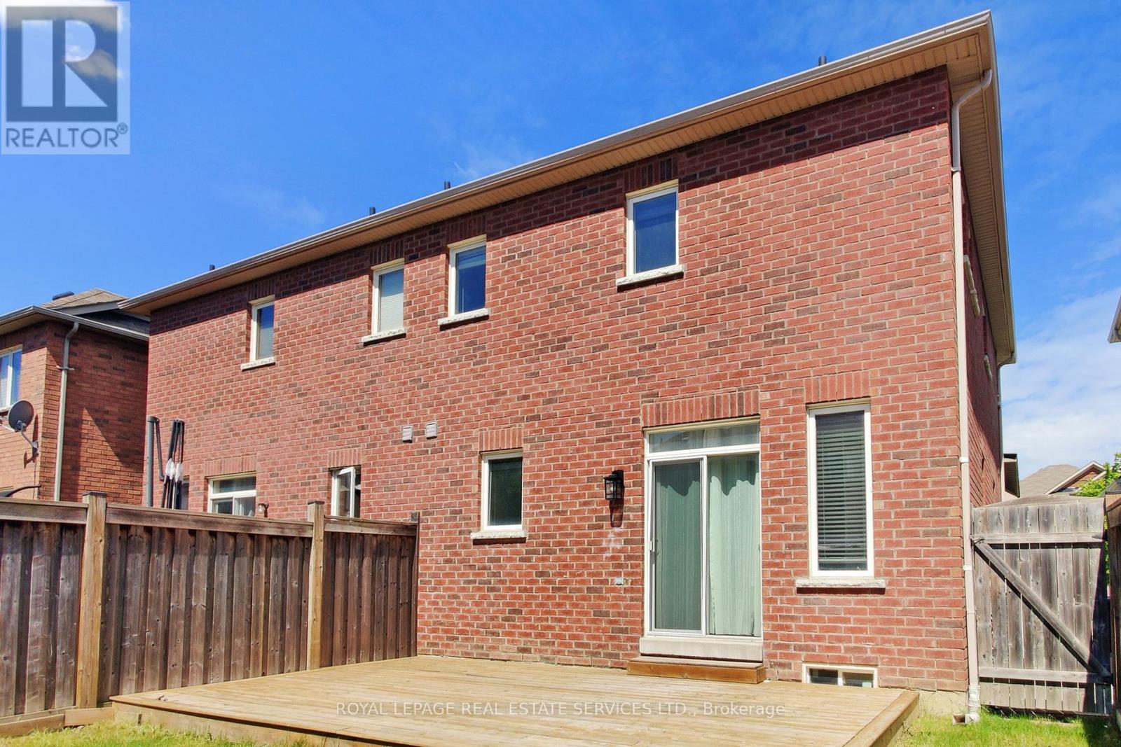 












24 ACCENT CIRCLE

,
Brampton,




Ontario
L7A0L2

