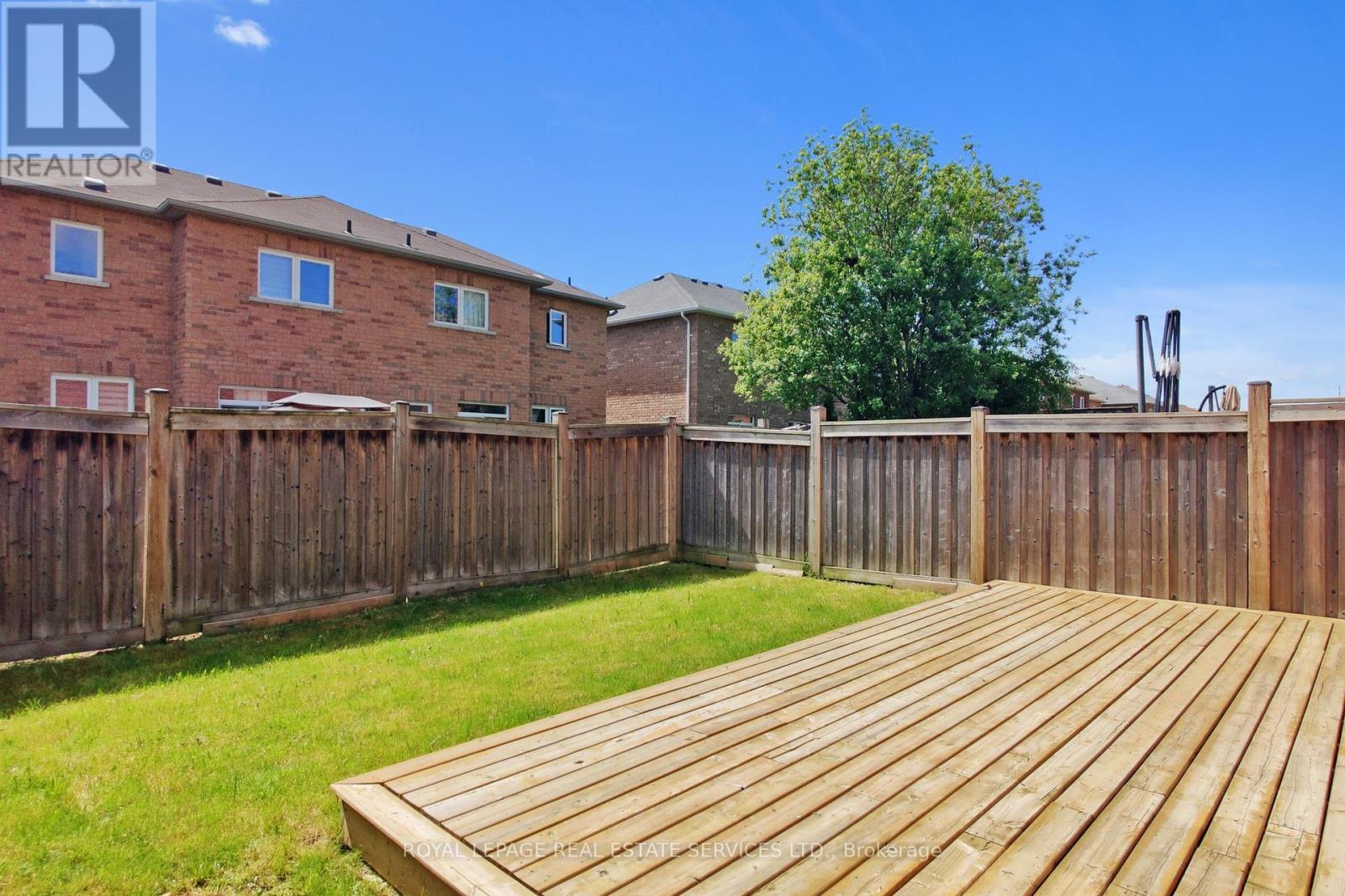












24 ACCENT CIRCLE

,
Brampton,




Ontario
L7A0L2

