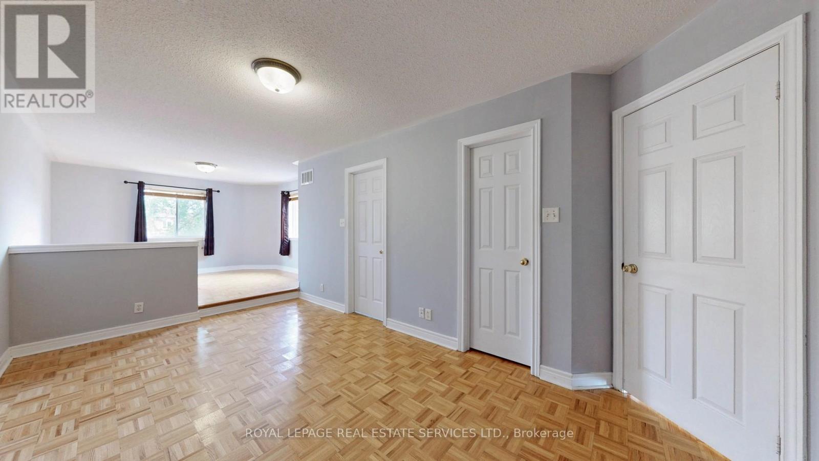 












3975 MANATEE WAY

,
Mississauga,




Ontario
L5M6P6

