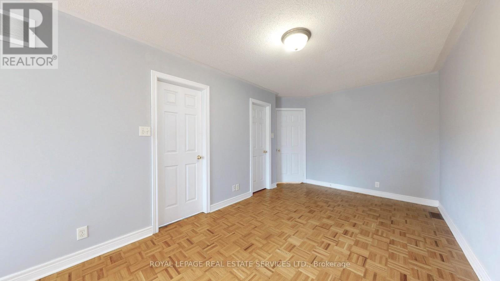 












3975 MANATEE WAY

,
Mississauga,




Ontario
L5M6P6


