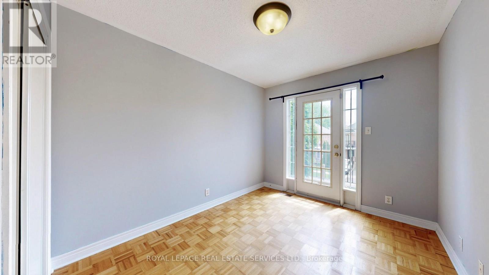 












3975 MANATEE WAY

,
Mississauga,




Ontario
L5M6P6

