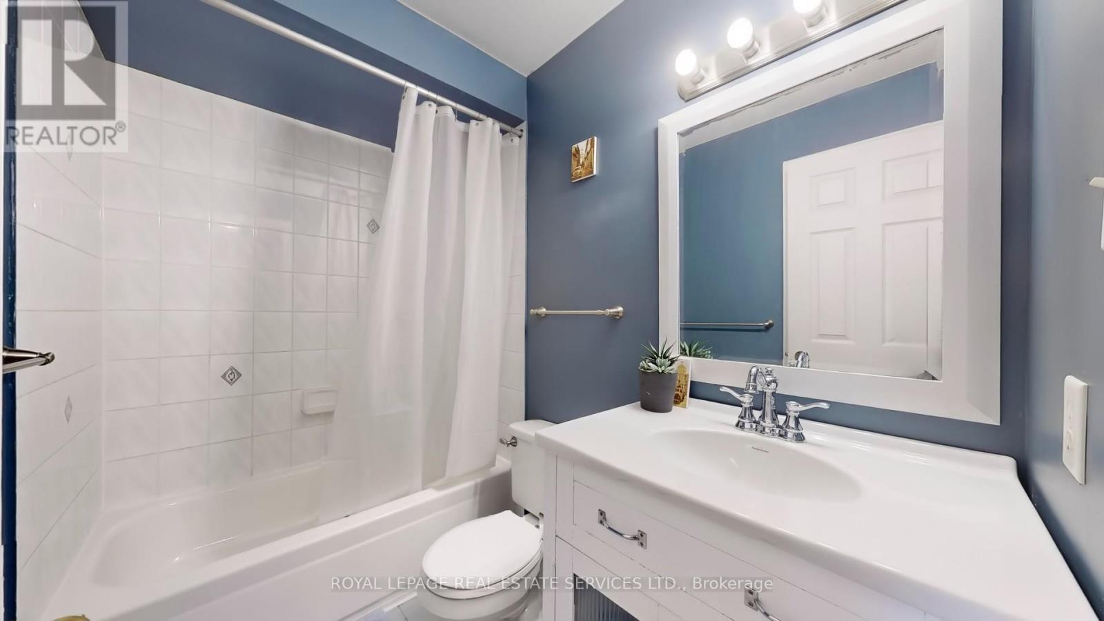 












3975 MANATEE WAY

,
Mississauga,




Ontario
L5M6P6

