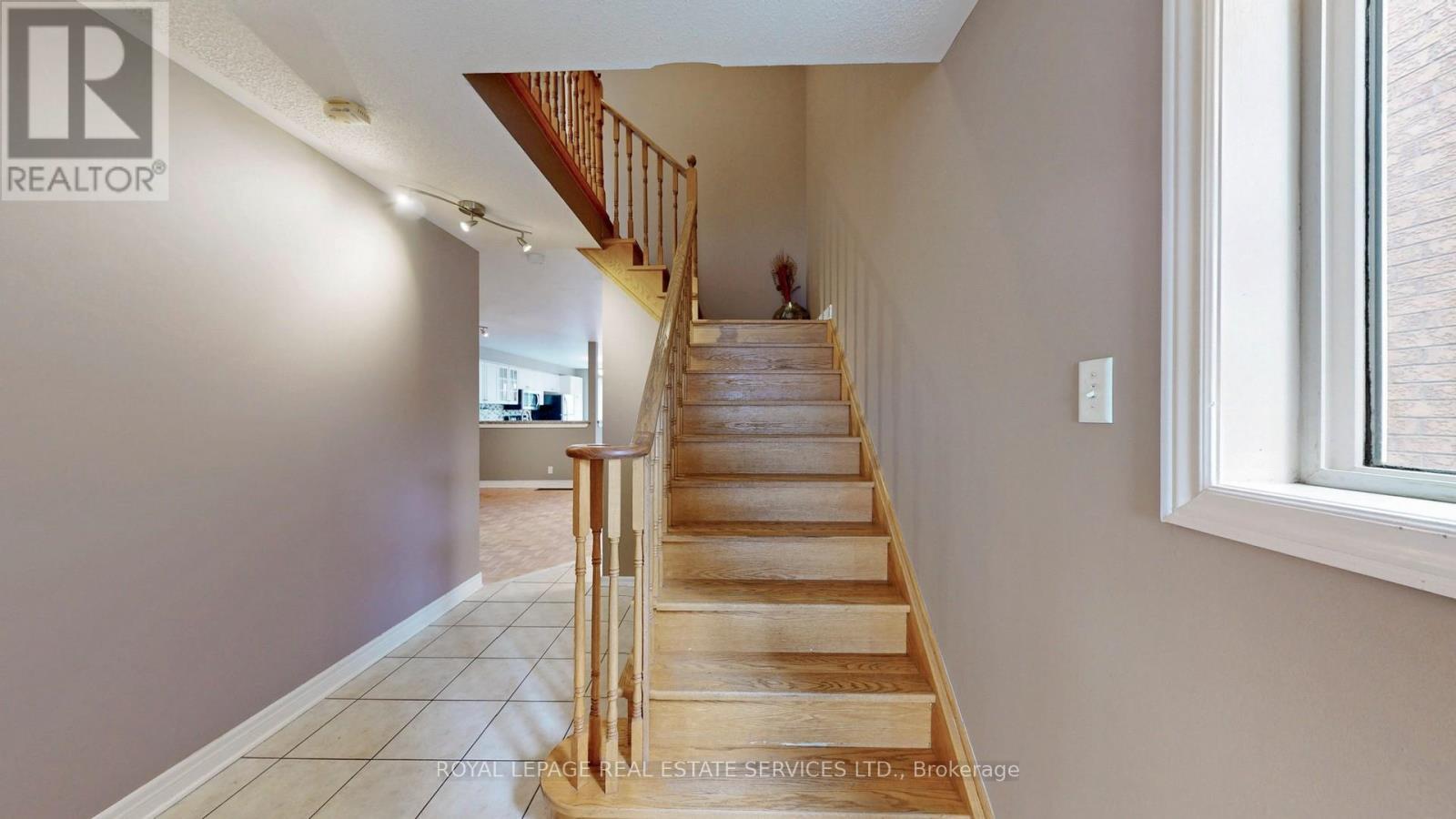 












3975 MANATEE WAY

,
Mississauga,




Ontario
L5M6P6

