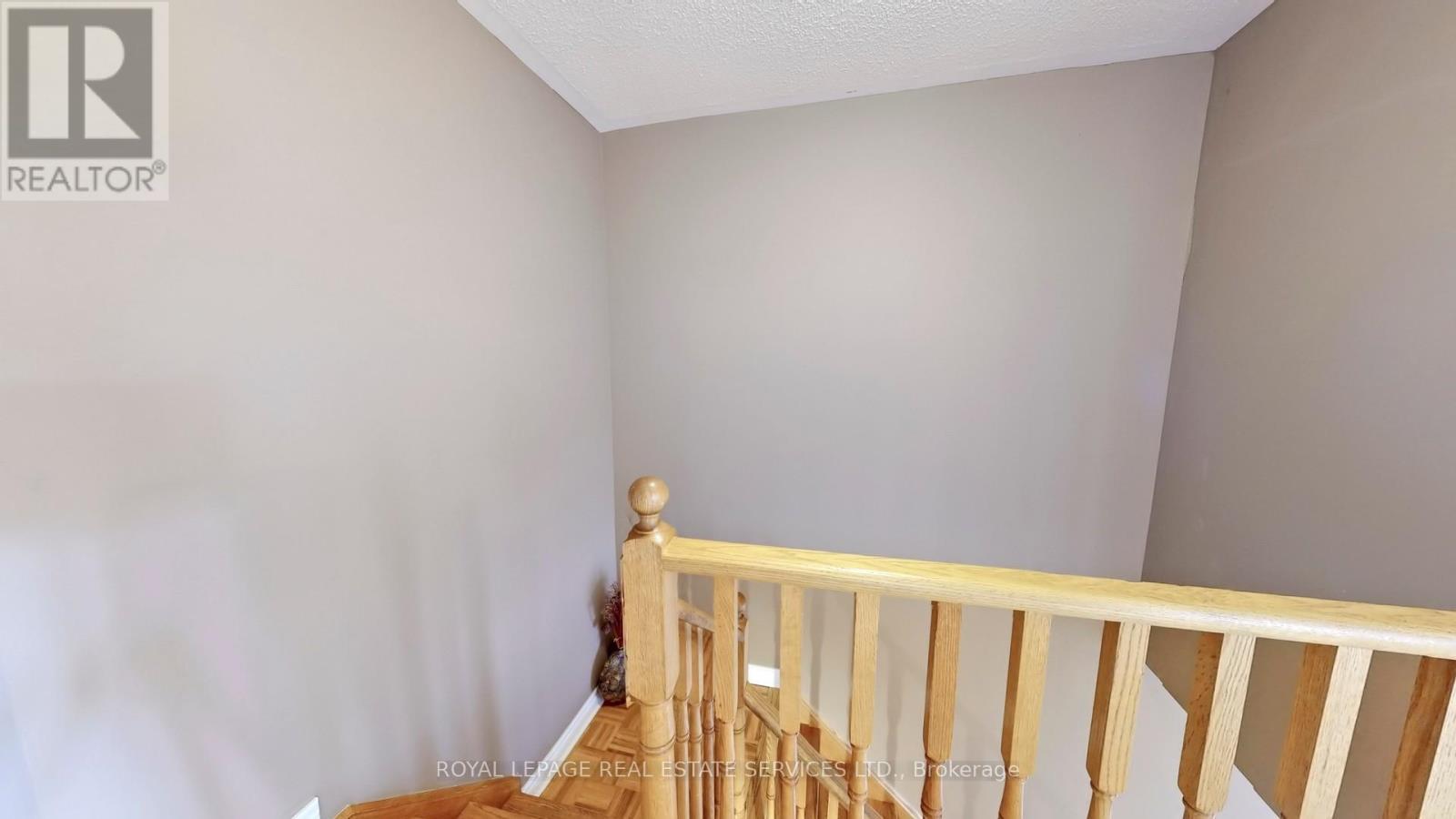 












3975 MANATEE WAY

,
Mississauga,




Ontario
L5M6P6

