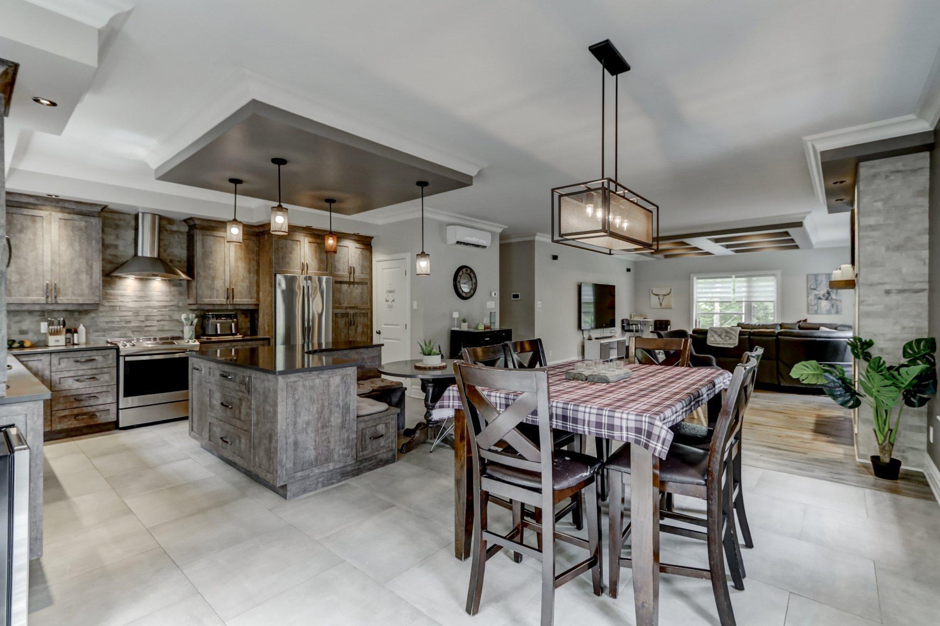 









136Z

 - 136AZ


Rue des Marguerites

,
Saint-Colomban,




QC
J5K1Z4

