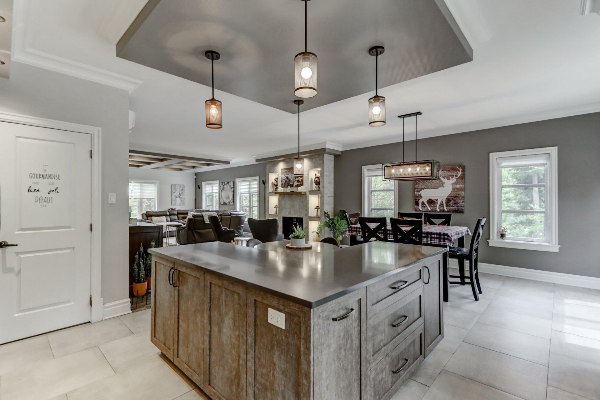 









136Z

 - 136AZ


Rue des Marguerites

,
Saint-Colomban,




QC
J5K1Z4

